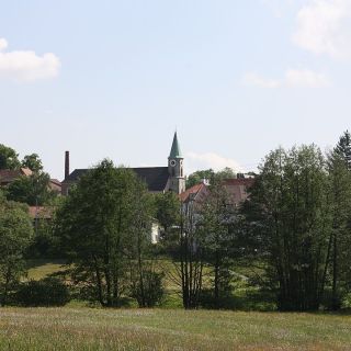 Blick auf Friedenfels - Friedenfels in der ErlebnisRegion Oberpfälzer Wald